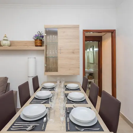 Cozy House Mesa Y Lopez-1br & Courtyard Las Palmas de Gran Canaria