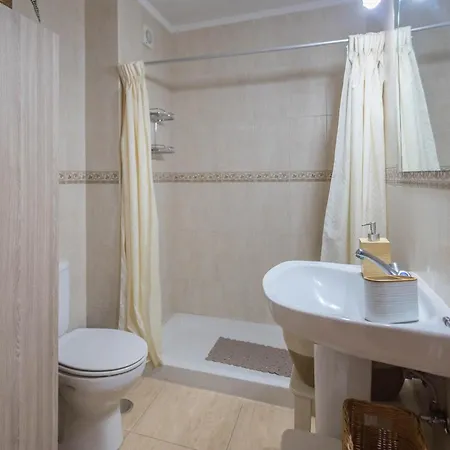 Cozy House Mesa Y Lopez-1br & Courtyard Apartment Las Palmas de Gran Canaria