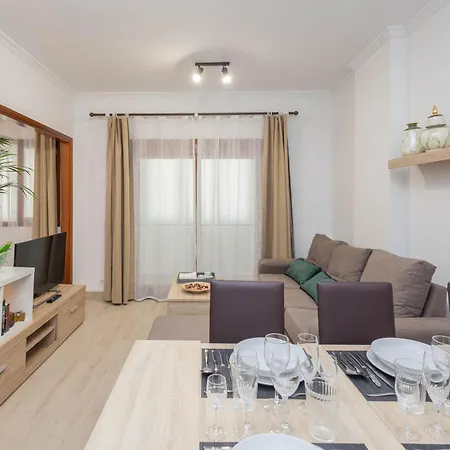 Cozy House Mesa Y Lopez-1br & Courtyard Las Palmas de Gran Canaria